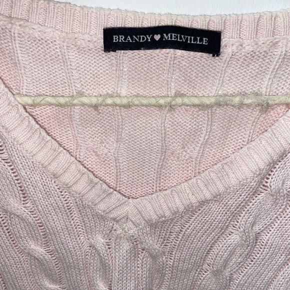 brandy melville light pink olsen sweater - Picture 2 of 2